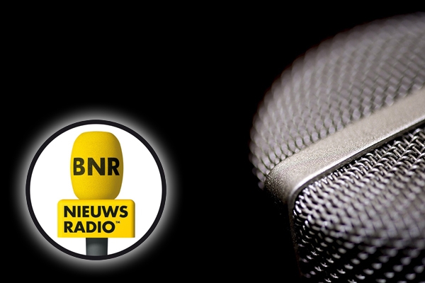 microphone-1102739_1280